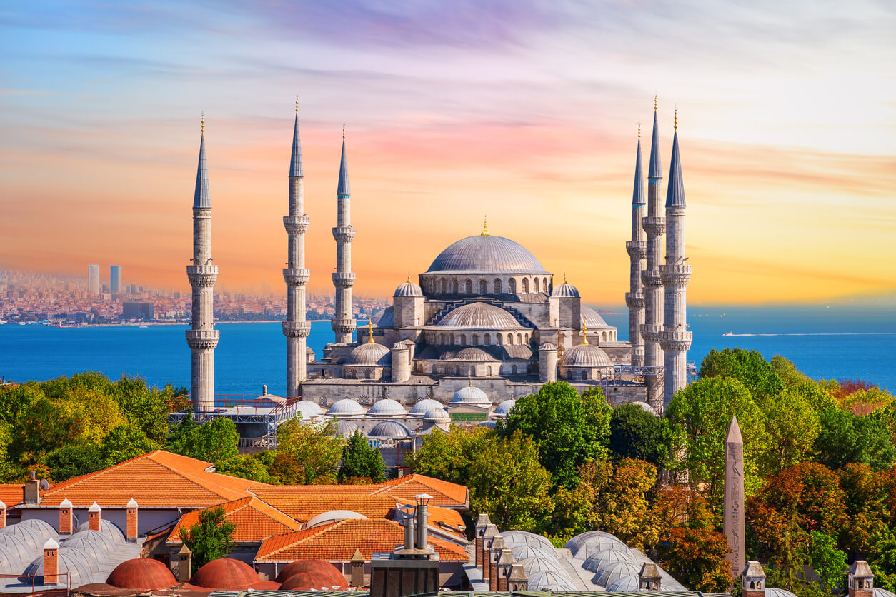 Istanbul de februarie – Orașul iubirii pe două continente 10.02.2026-15.02.2026
